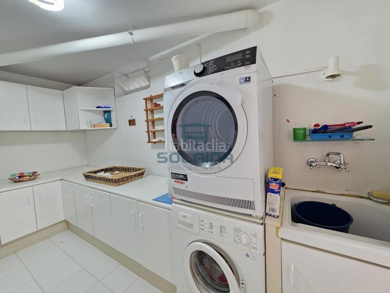 Foto 7c8c2a87-e8c3-43d5-8edd-4e8a2e224ba6. Casa adossada amb calefacció aparcament a Barrocanes Ourense