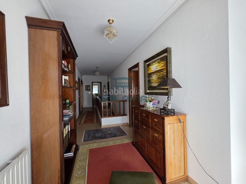 Foto ed4468c0-f53f-4c5f-92aa-73a8251ff55d. Casa adossada amb calefacció aparcament a Barrocanes Ourense