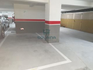 Aparcament cotxe a Centro
