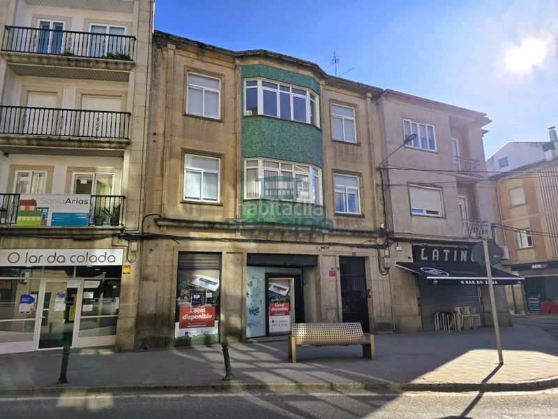 Foto b2e7dfff-f7cd-4355-9351-97780c5f92d2. Local comercial a Verín