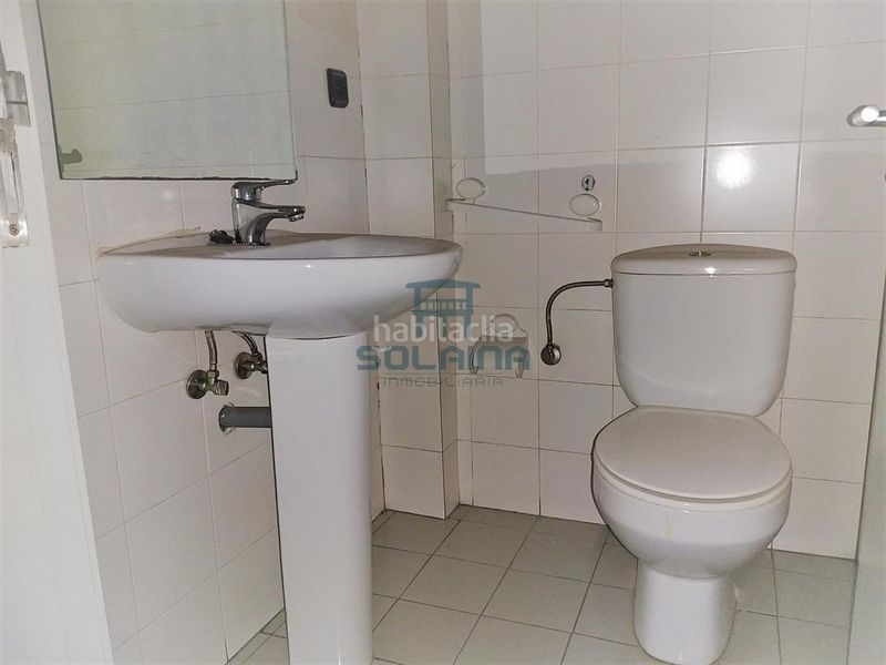 Foto b33f56d0-6d0d-4ba8-9472-bd61abf86917. Local comercial a Verín