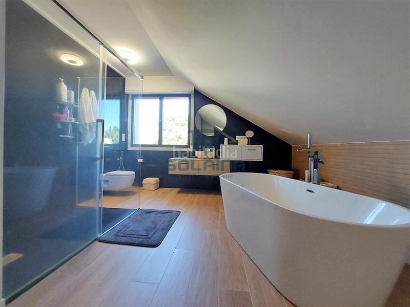 Foto 4cc2c080-bdf9-4119-b9a3-623ebff4e0f1. Chalet with heating parking in Vistahermosa Ourense