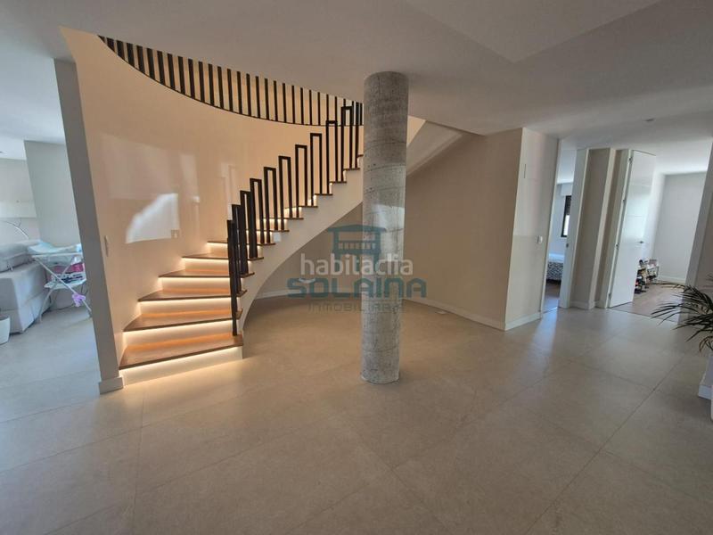 Foto 6ba2a96b-9ebf-4784-9449-d0e2a20a5efb. Chalet avec chauffage parking dans Vistahermosa Ourense