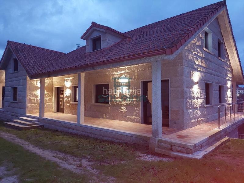 Foto 8d9dcde9-17e2-44e8-827a-3f0abcaf17db. Chalet avec chauffage parking dans Vistahermosa Ourense