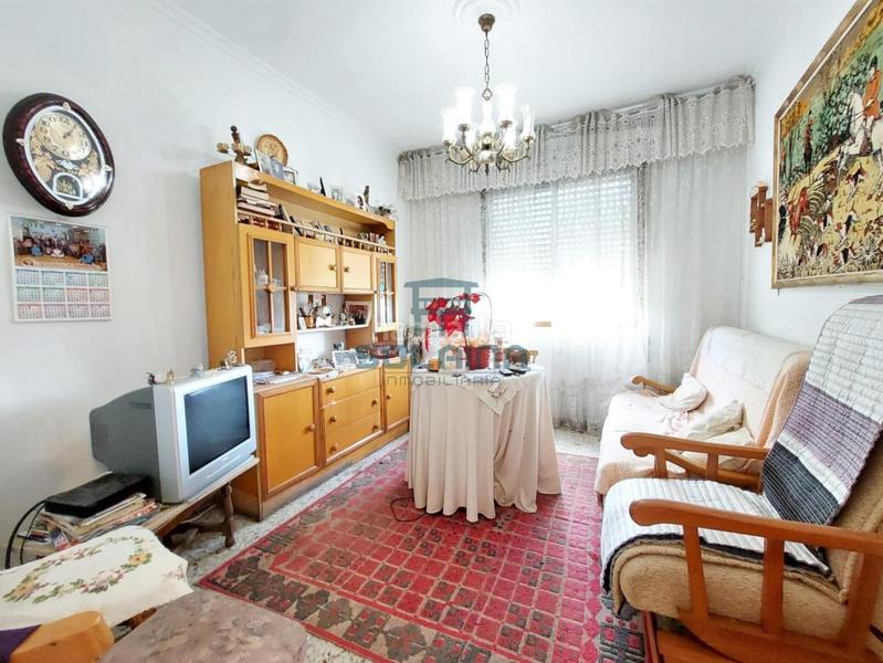 Foto 058a998a-33cd-4374-9437-d047cd73724c. Casa en As Lagoas Ourense