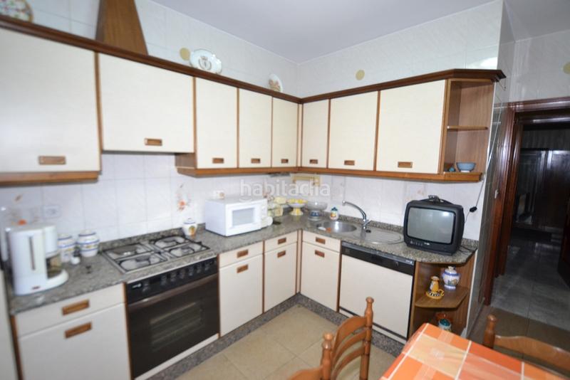 Foto c07d8b6d-51a0-4da3-9a73-4fdd3badd7d6. Casa adosada casa rural en venta en laraxe en Cabanas