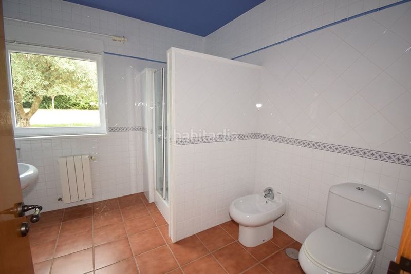 Foto 3953340d-a1d7-4606-881b-6b062628e25d. Xalet amb calefacció aparcament a Miño