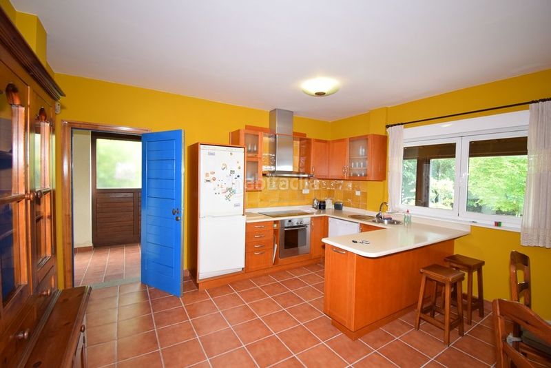 Foto 5f204ba8-59ea-4378-ba26-8d4cf0246b9f. Xalet amb calefacció aparcament a Miño