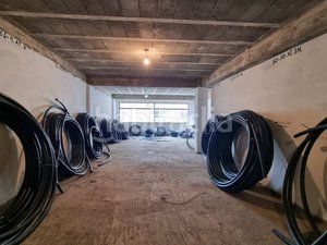 Foto 9f43054e-51e5-450e-a839-5094f93f5906. Local comercial a Carral