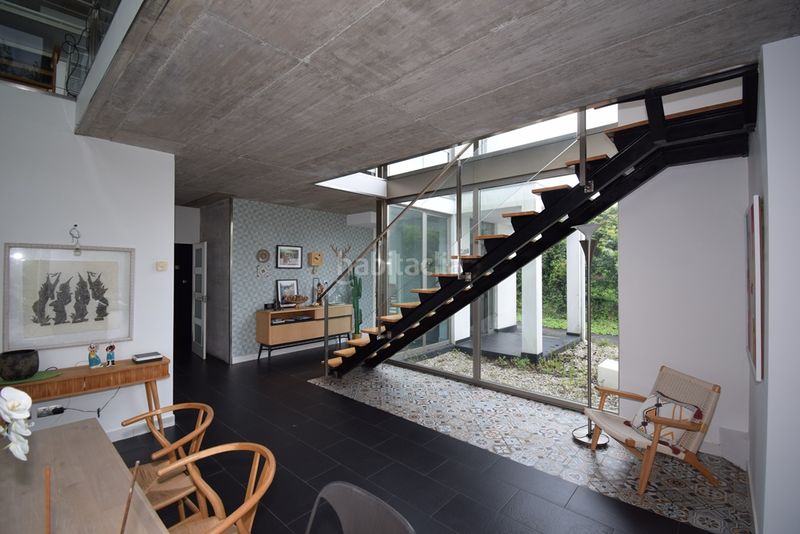 Foto 5a7c9e34-abf7-4d23-bef8-c0e5f73cea1f. Casa amb calefacció a Miño