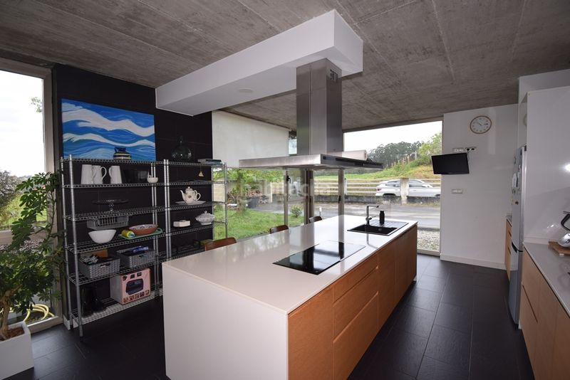 Foto 812d622b-d819-420f-8181-dc519d53a159. Casa amb calefacció a Miño