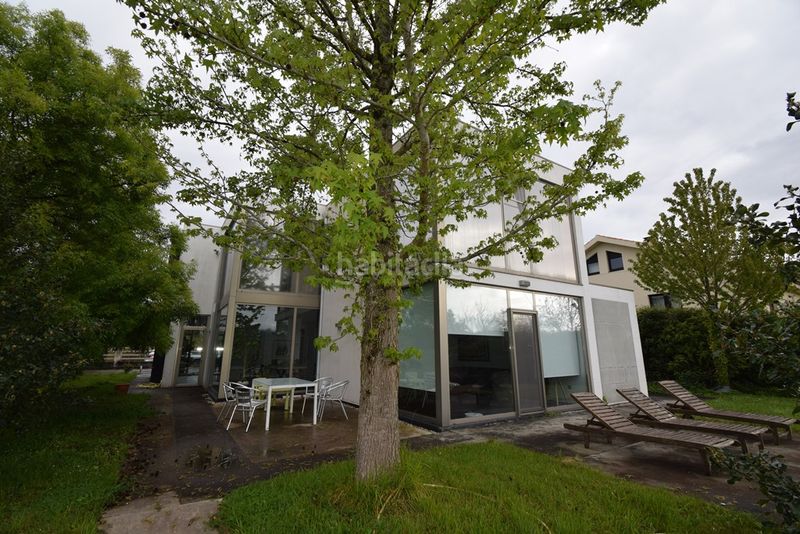 Foto ac6b49a5-3e7e-4f0f-8102-709412e4d88a. Casa amb calefacció a Miño