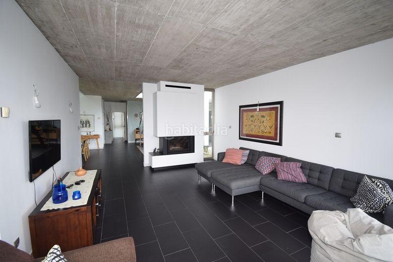 Foto f645bbb6-da97-4958-bab7-43f691e5c598. Casa amb calefacció a Miño