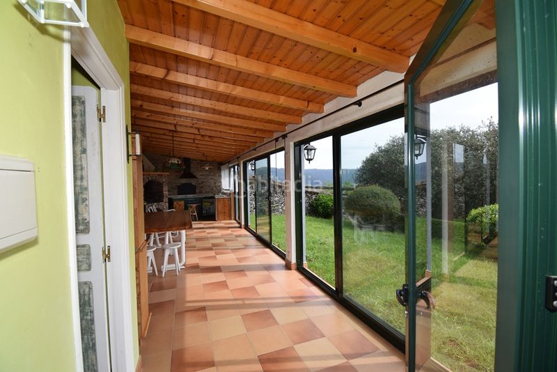 Foto 47100531-5e16-45e3-8bbe-0adf2b3fc19d. Casa adossada amb calefacció a Pontedeume