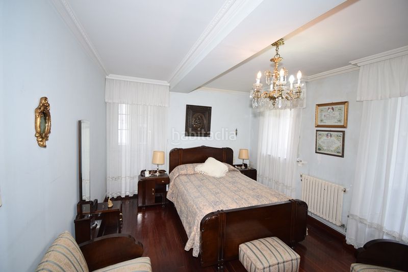 Foto 639c1611-a0e8-4cf9-b5dc-0c3e2da2d7d5. Casa adossada amb calefacció a Pontedeume