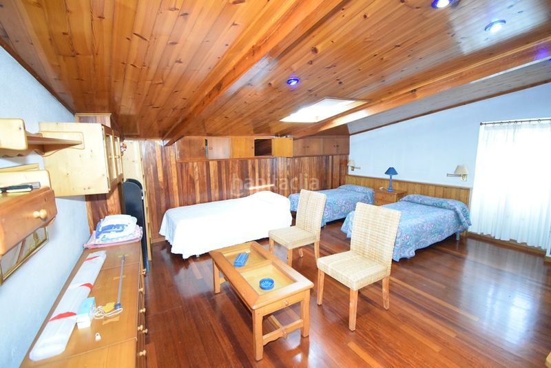 Foto 7a0d9318-b35d-4746-a781-6849743563d5. Casa adossada amb calefacció a Pontedeume