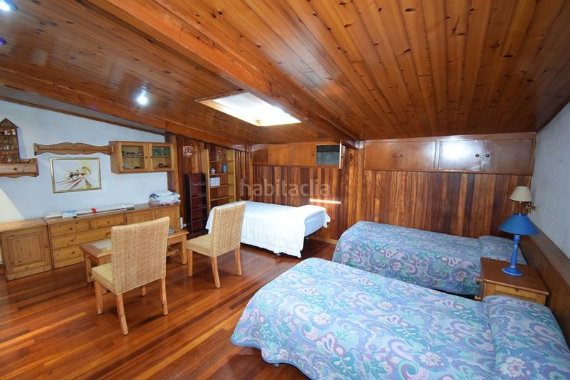 Foto 8ba87944-7b23-4555-9354-866c80e58e36. Casa adossada amb calefacció a Pontedeume