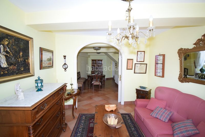 Foto 9d005227-3777-47d0-905f-005fde86ef09. Casa adossada amb calefacció a Pontedeume