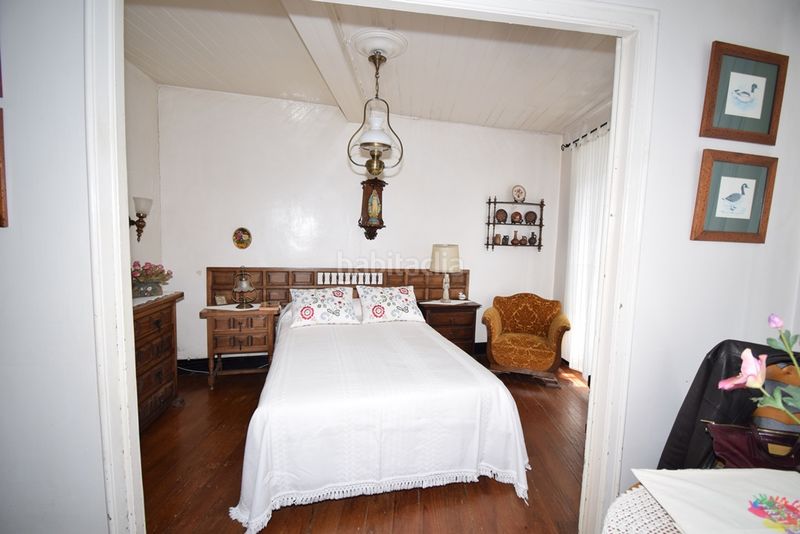 Foto c622e278-3138-492a-8579-a868087273bb. Casa adossada amb calefacció a Pontedeume