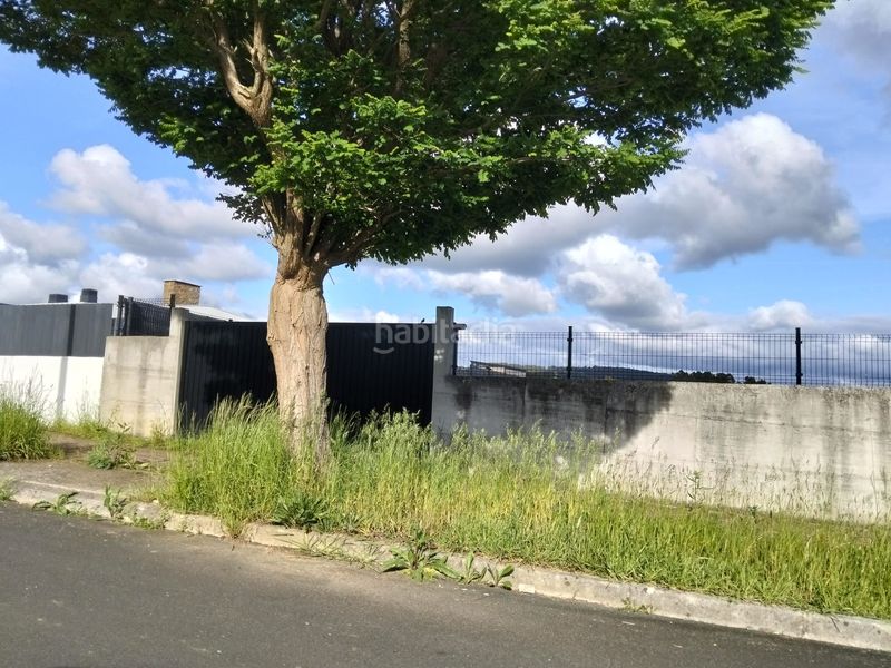 Foto a6f6fe18-75f7-44f0-82b0-0ce9051b6c94. Terreny residencial a Miño