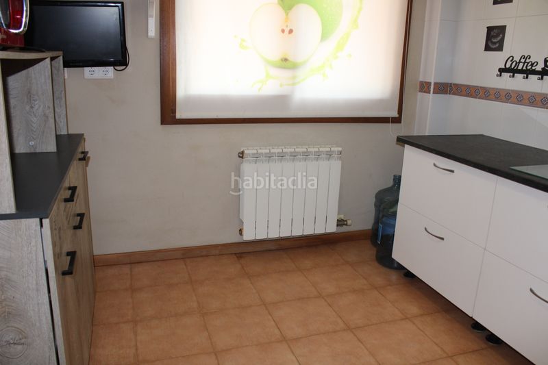 Foto a0daaafe-a5e9-4529-bb46-7894e4b5b959. Casa adossada a a penasca 13 a Miño