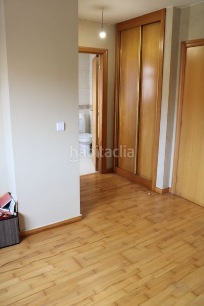 Foto e7af926f-a529-4d16-8085-a018e33bac11. Casa adossada a a penasca 13 a Miño
