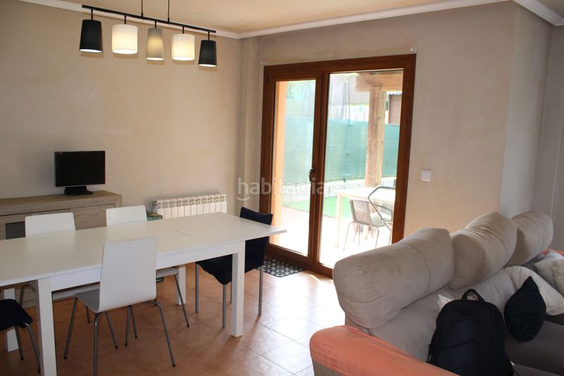Foto efc7f934-c272-47af-b6e8-9e4b78b4a506. Casa adossada a a penasca 13 a Miño