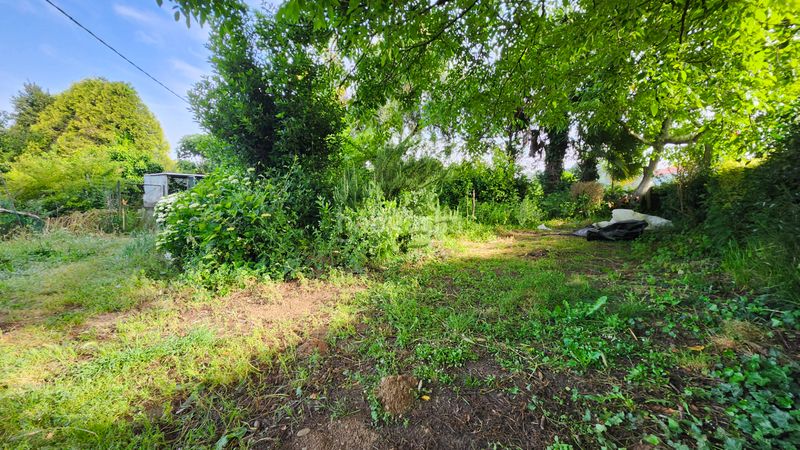 Foto dd97d373-a1ce-4ee5-838d-ce6d5b956416. Terreny residencial a Miño