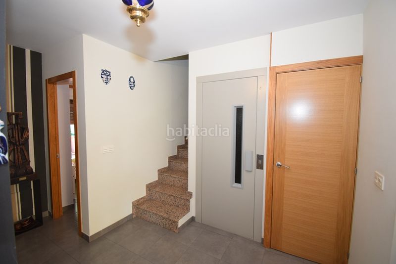 Foto d4a85b71-19be-4ee7-ae64-d4f16c8f313b. Casa amb calefacció aparcament a Miño