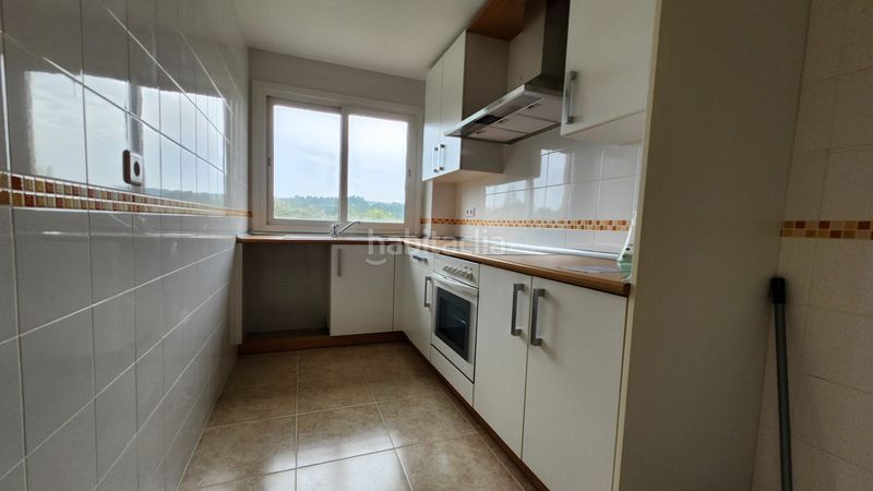 Foto 561d0274-a355-44ce-a02d-84c20209006a. Apartament amb calefacció aparcament a Miño