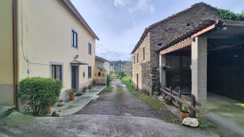 Foto aebc4dbf-28d4-4f55-a975-e75c6d55e04c. Casa amb calefacció a Miño