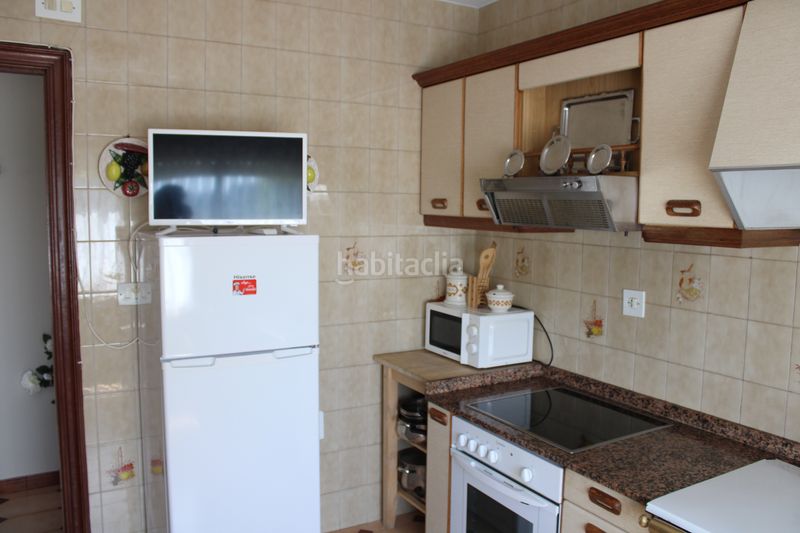 Foto 2d58f82b-5507-459f-b945-bfd24aa3fde0. Casa amb aparcament a Miño