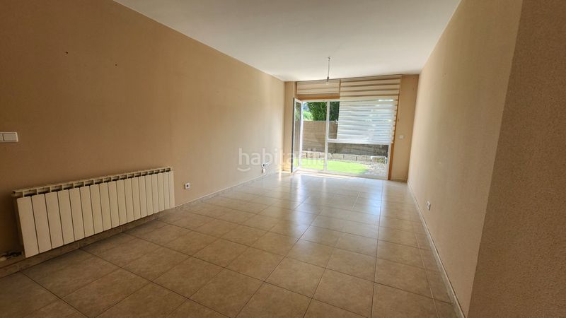 Foto 4a746a89-9b96-4084-b0af-ce2bd31464e8. Pis a calle prado grande 2 a Miño
