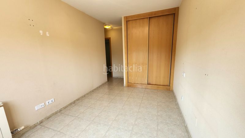 Foto d45ccfe9-71d1-485b-95fa-063689ad533e. Pis a calle prado grande 2 a Miño