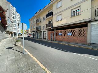 Local Comercial  Avenida gonzález besada. Local en el centro de vilanova
