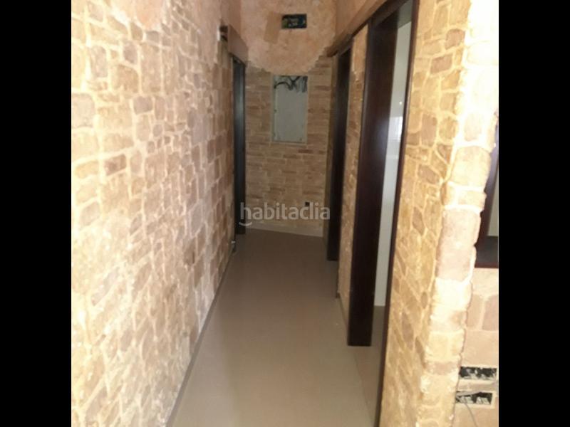 Foto be477d52-b8e6-4bb3-9c50-c1b8e912655a. Rent business premise in Cambados