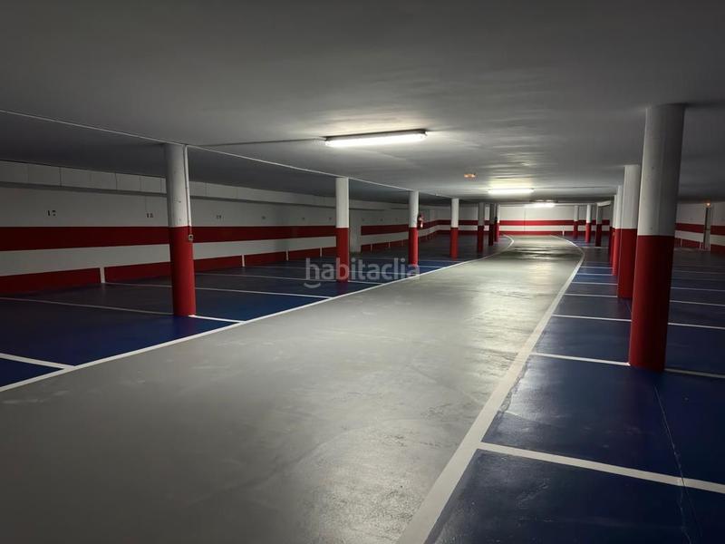 Foto 45a46253-84e5-4c44-a4f2-6d95ac518561. Parking coche plazas disponibles en manuel antonio en Vilagarcía de Arousa