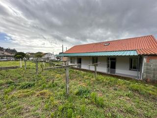 Casa  Rúa fontevella. Casa de planta baja con finca