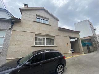 Maison  Rúa dos cons. Se vende casa en illa de arousa.
