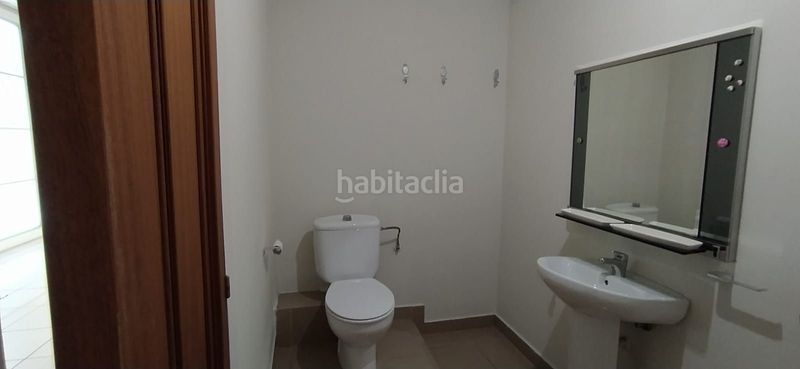 Foto 99f15a58-fb44-403c-85f7-0b90752492dc. Alquiler local comercial en santa uxía de Ribeira Ribeira