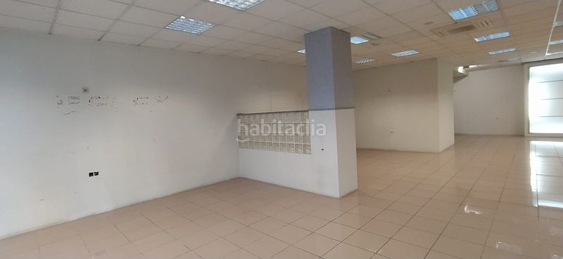 Foto eaef9042-4558-4dca-bb20-91f788cf4ad1. Alquiler local comercial en santa uxía de Ribeira Ribeira