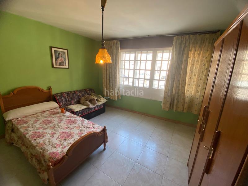 Foto 2631b6d8-ebf4-4a47-91b0-a04485043385. Casa adossada amb calefacció a O Carril Vilagarcía de Arousa