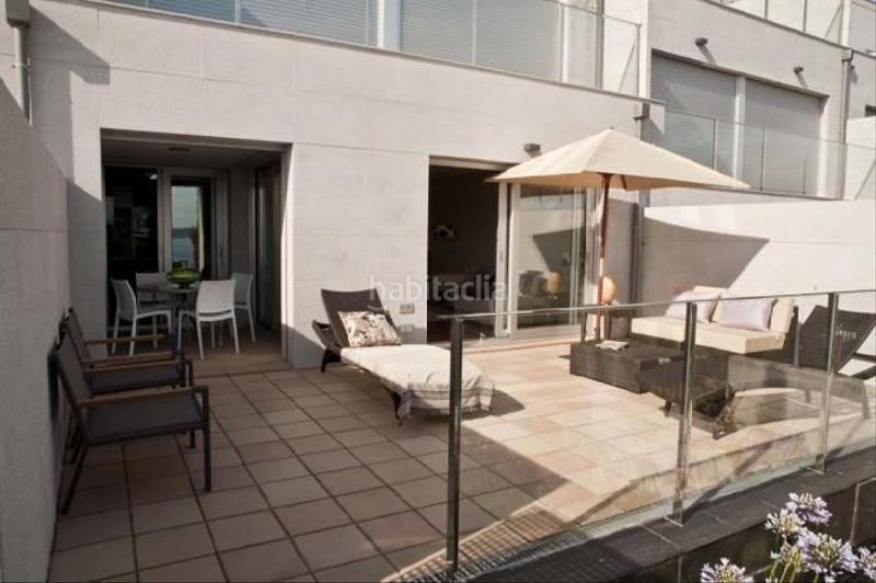 Foto 11c8909b-dfd8-4787-8055-27daedb78e4a. Casa adossada amb calefacció aparcament piscina a Sanxenxo