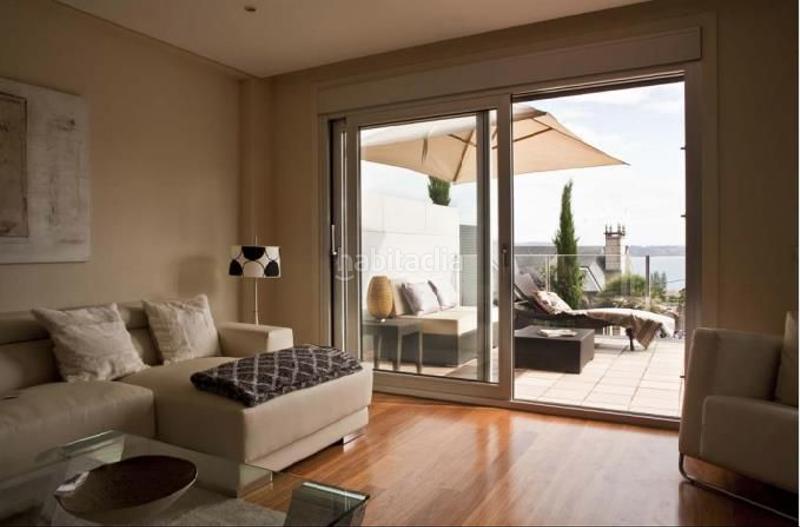 Foto ac14e693-02f6-4791-9f77-be7d63283cd3. Casa adossada amb calefacció aparcament piscina a Sanxenxo