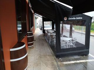 Local Comercial  Rúa da constitución. Se vende local comercial en sanxenxo