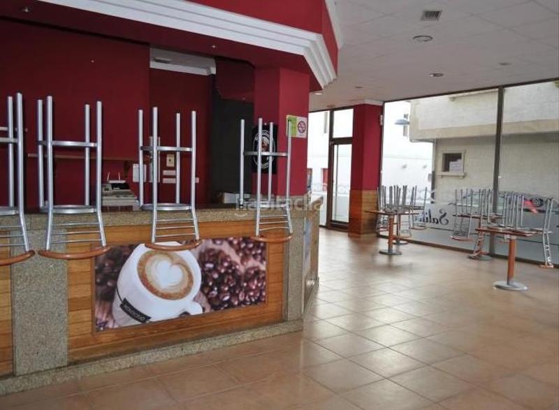 Foto e8daff40-05e7-4db4-a9eb-5118412c22ba. Geschäftsraum in Adina - Portonovo Sanxenxo