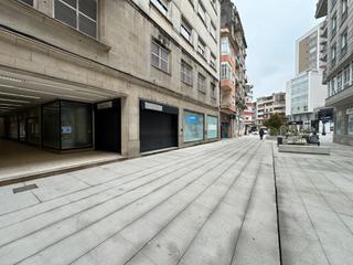 Location Local commercial  Rúa arzobispo lago. Local en zona comercial