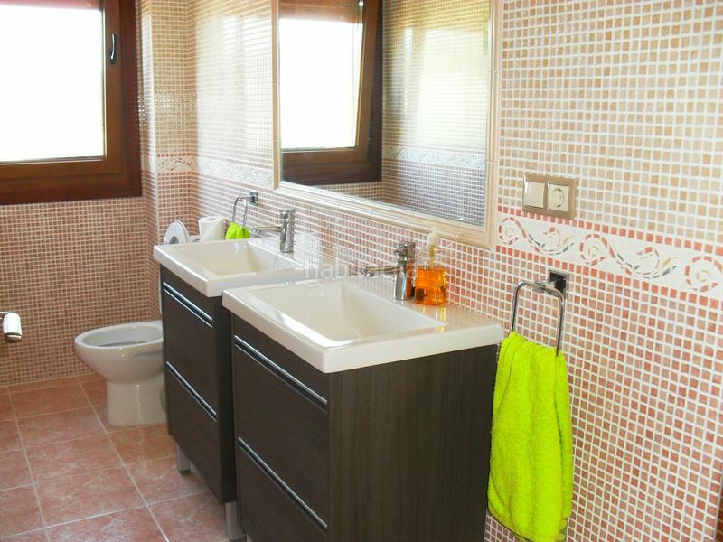 Foto 53a149c4-c488-459d-9b88-53e1ae678e41. Rent chalet with parking in Dorrón Sanxenxo