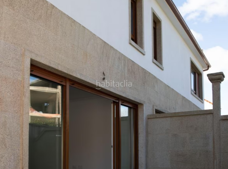 Foto f504f8d4-f042-4c3f-a15e-0645fac28ab8. Chalet se vende promoción de chalets en Noalla, . en Sanxenxo