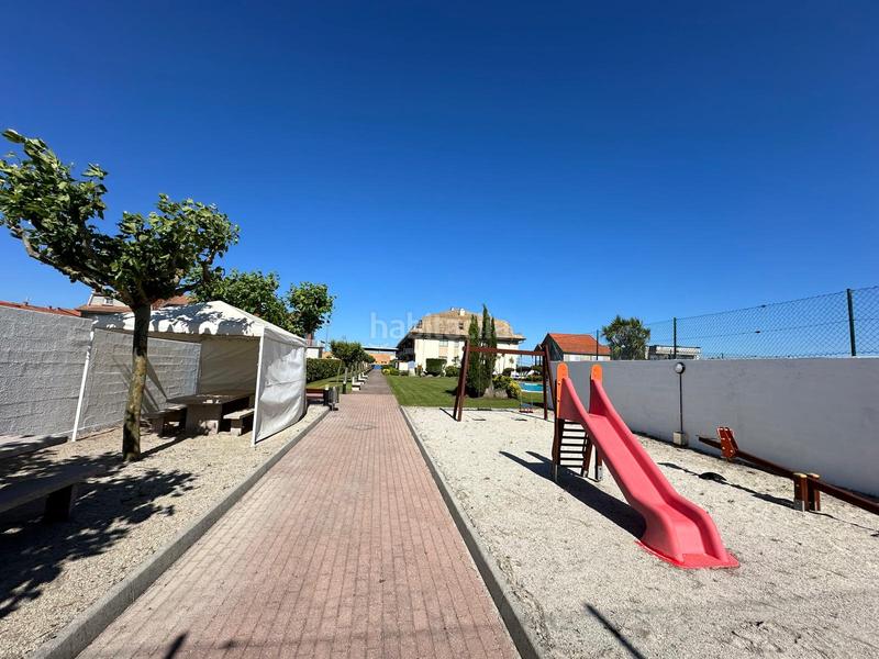 Foto 5b890d2a-c5ee-4c49-8aad-5299d2543ce1. Appartement dans calle a lanzada 145a dans Noalla Sanxenxo